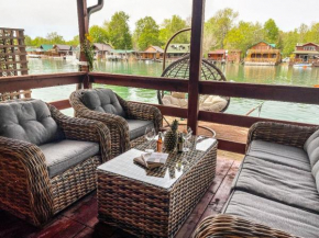 Cottage Anastasija